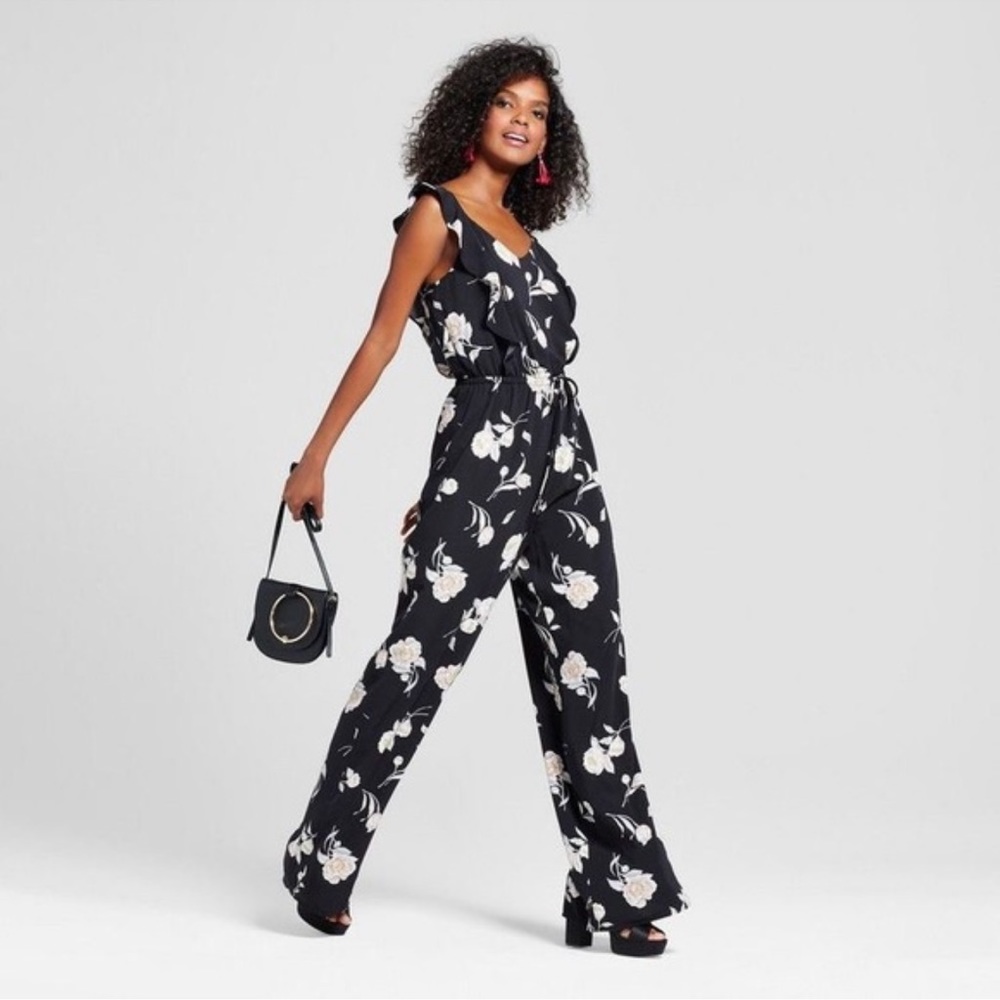 NWT Xhilaration Black Floral Jumpsuit Size Small